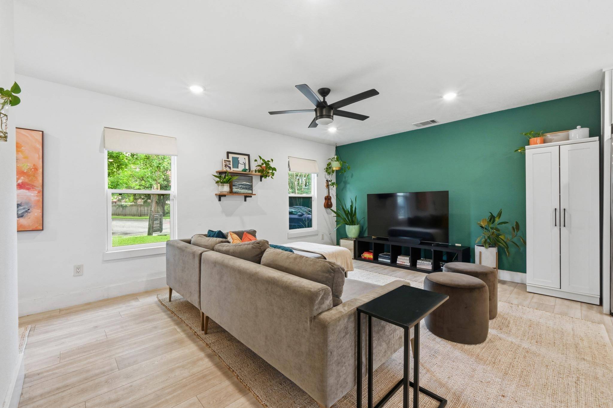 1406 Camelot CIR #1, Austin, TX 78745