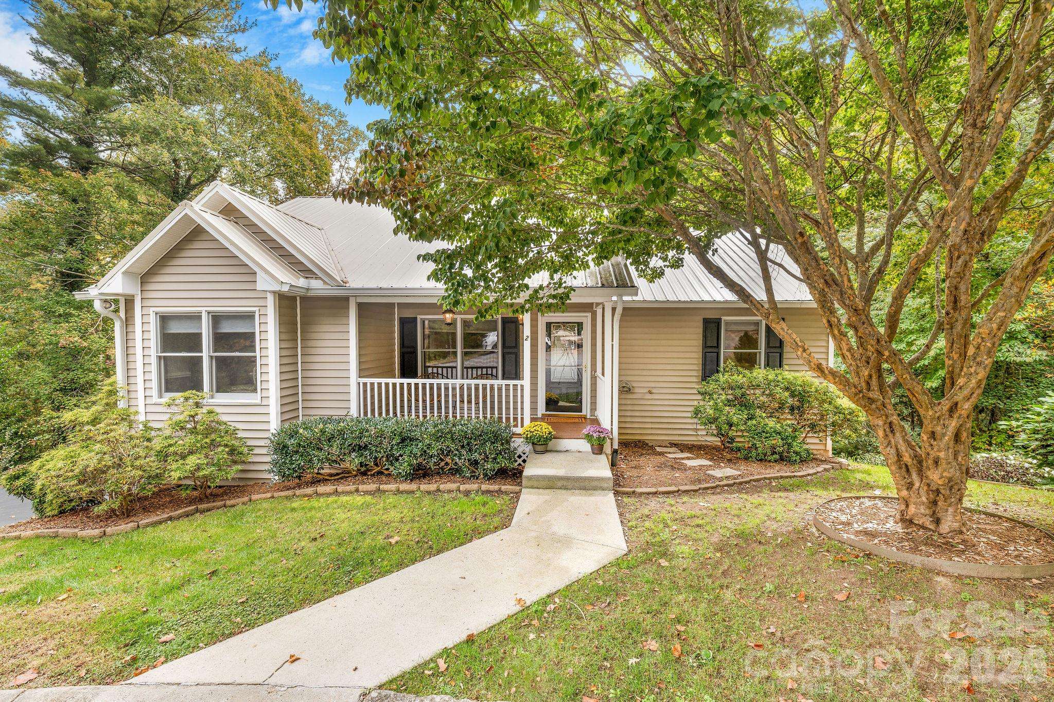 2 Maybury PL, Arden, NC 28704
