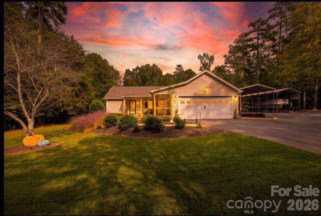 571 Newport DR, Mount Gilead, NC 27306