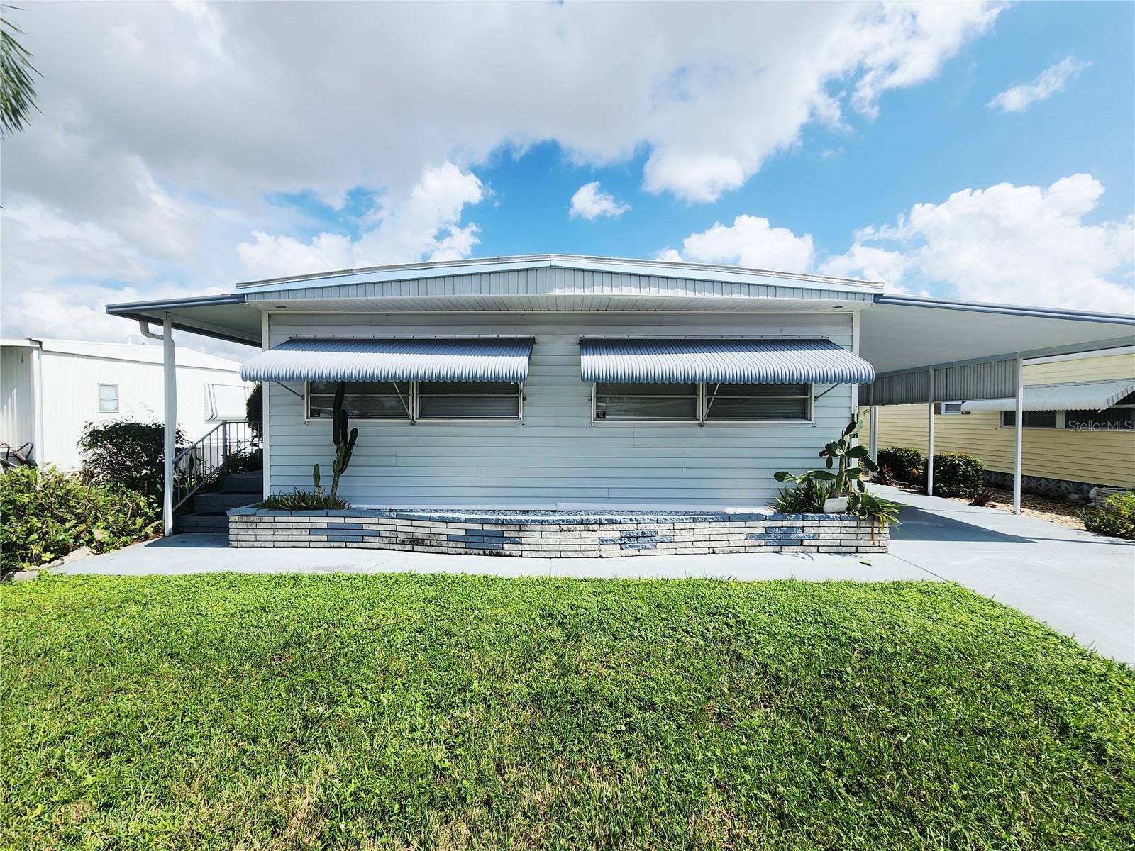 5317 CHATEAU LN, Bradenton, FL 34207