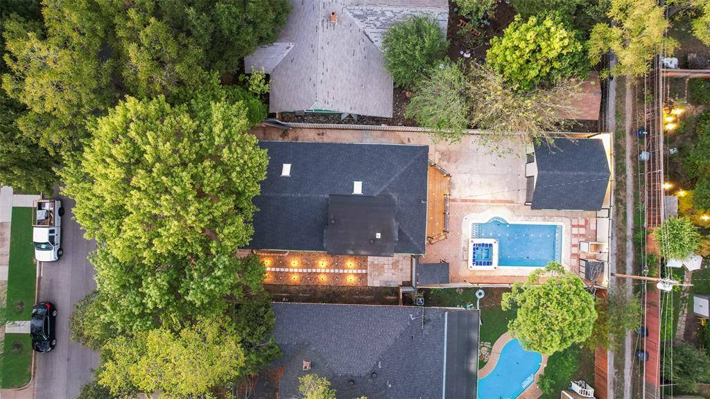 924 N Winnetka Avenue, Dallas, TX 75208