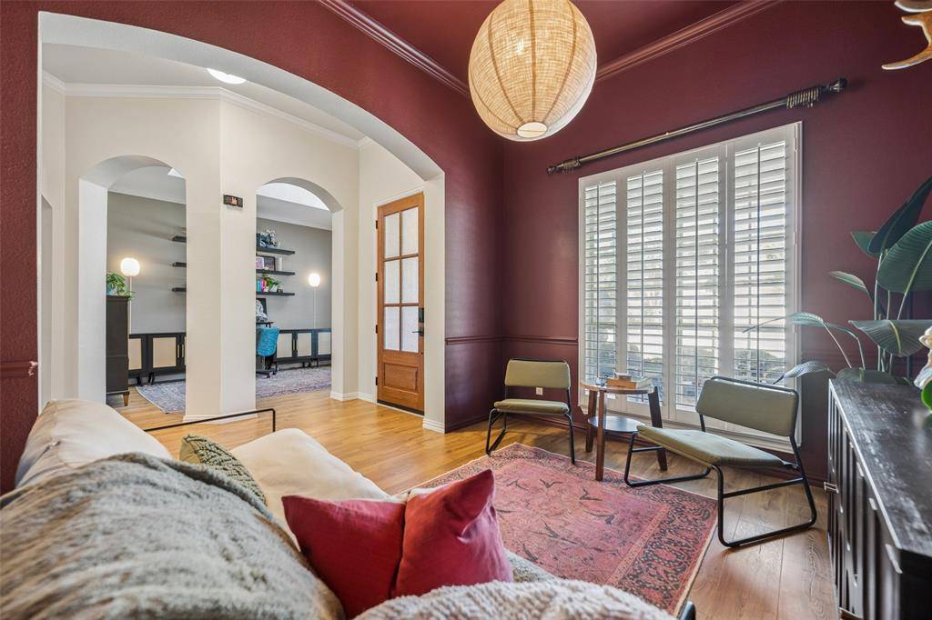 402 Brookside Drive, Lake Dallas, TX 75065