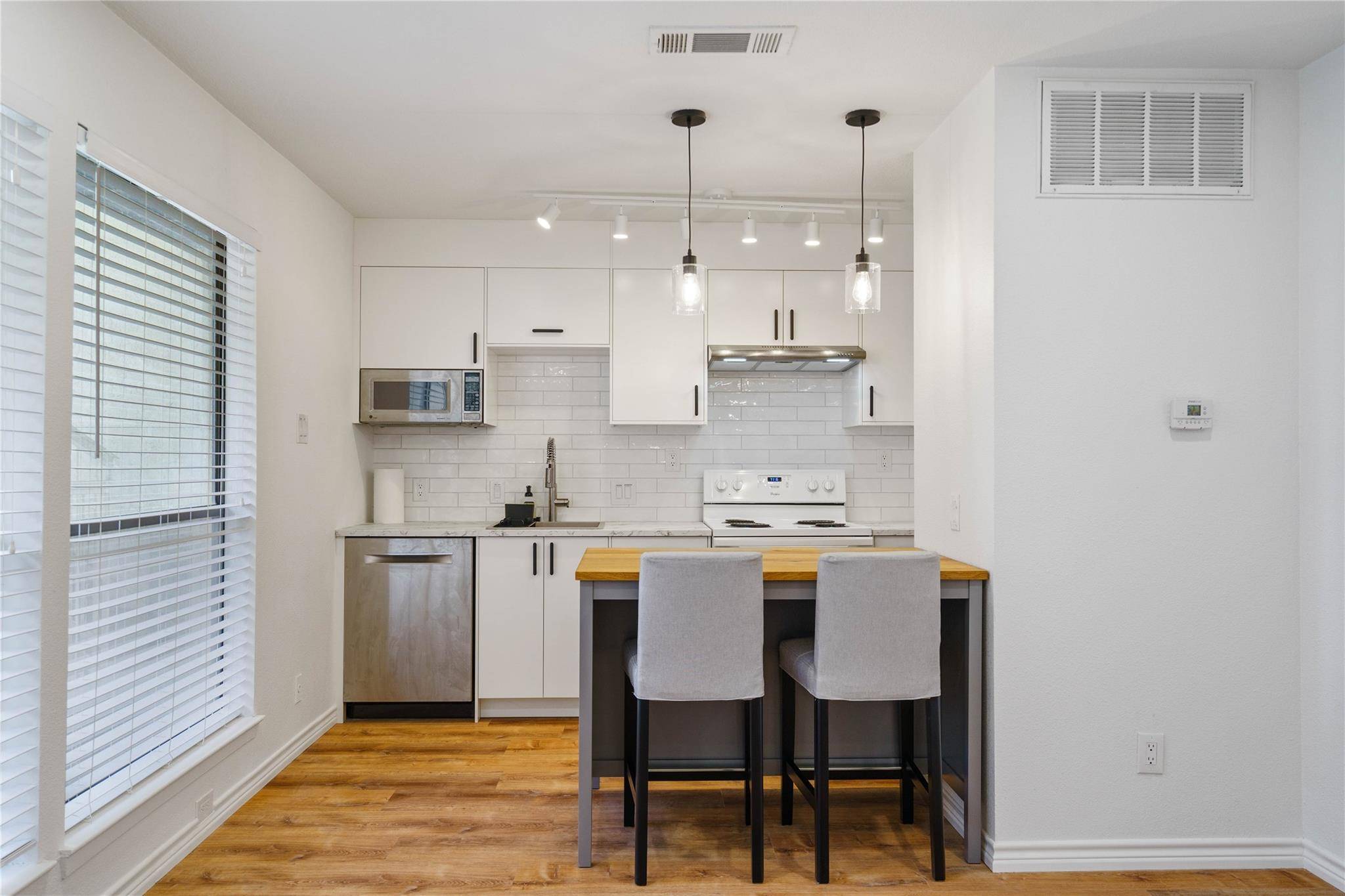 3115 Helms ST #101, Austin, TX 78705
