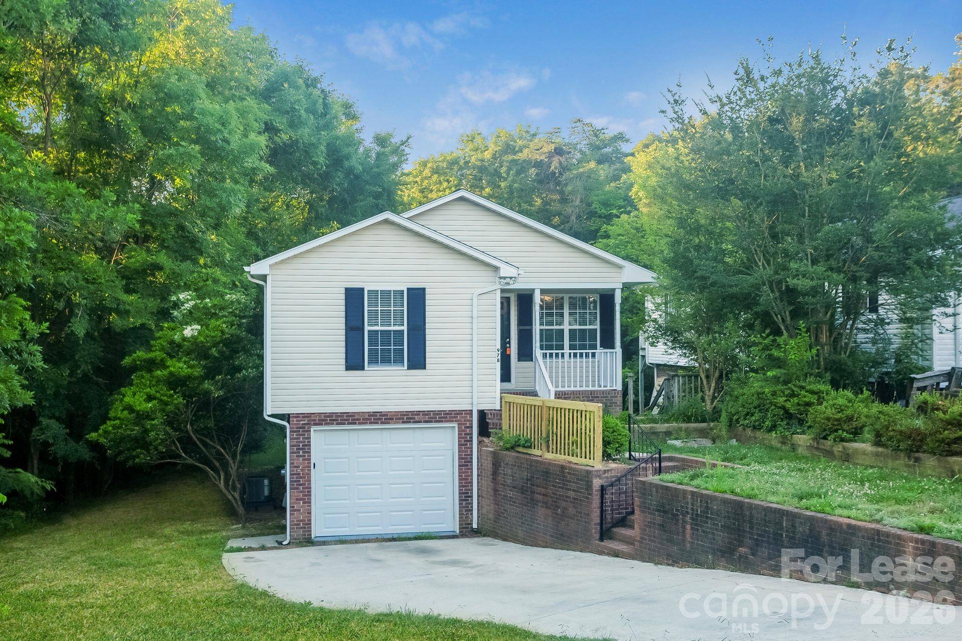 978 Braxton DR, Concord, NC 28025