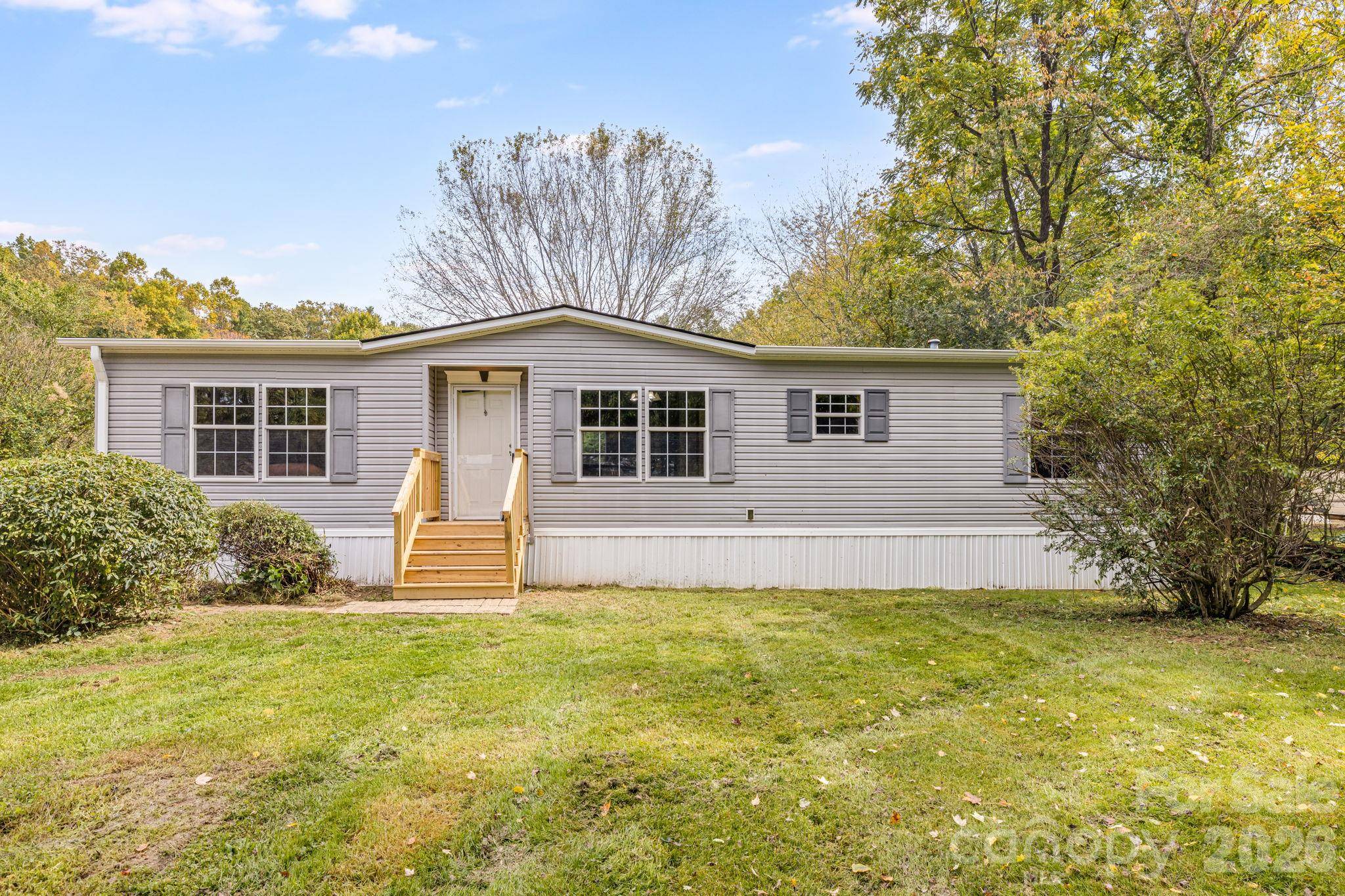 242 Flat Creek RD, Black Mountain, NC 28711