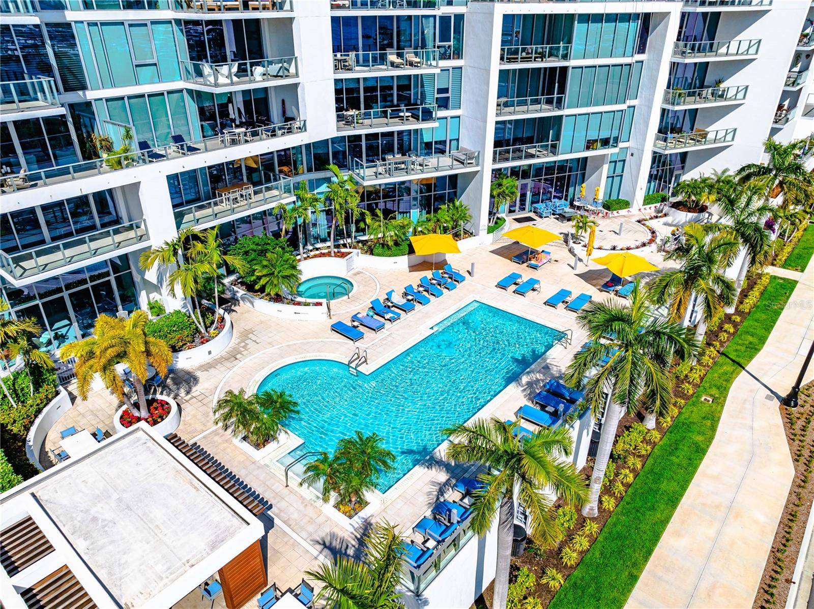 1155 N GULFSTREAM AVE #208, Sarasota, FL 34236