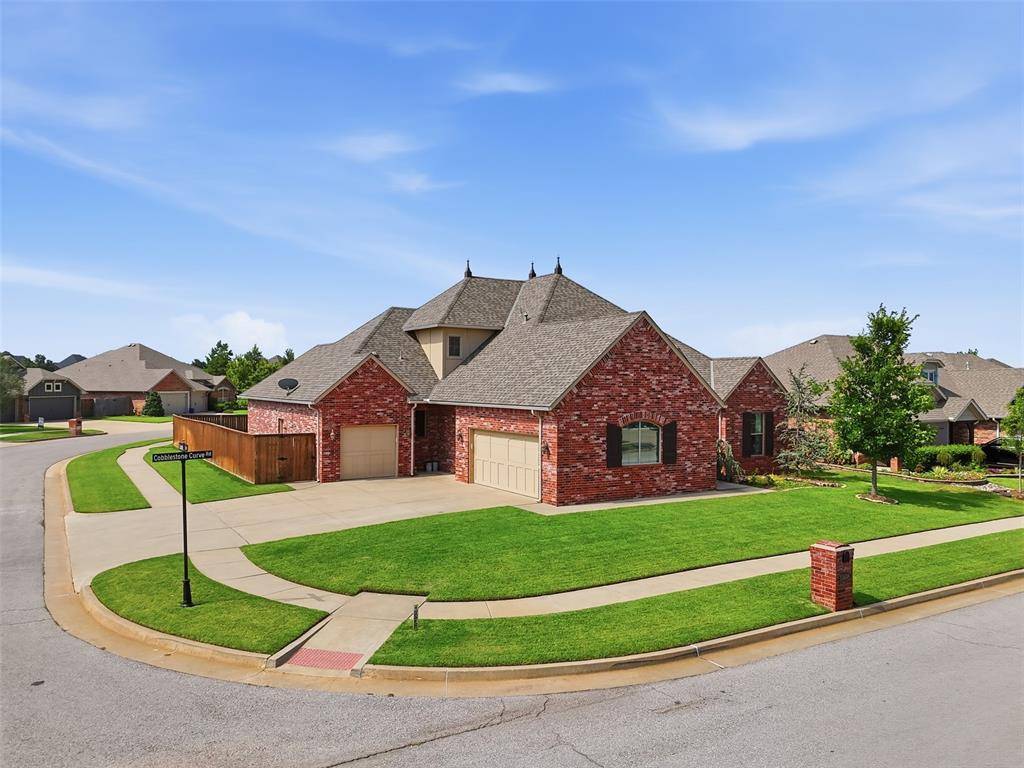 13608 Cobblestone Curve RD, Oklahoma City, OK 73142