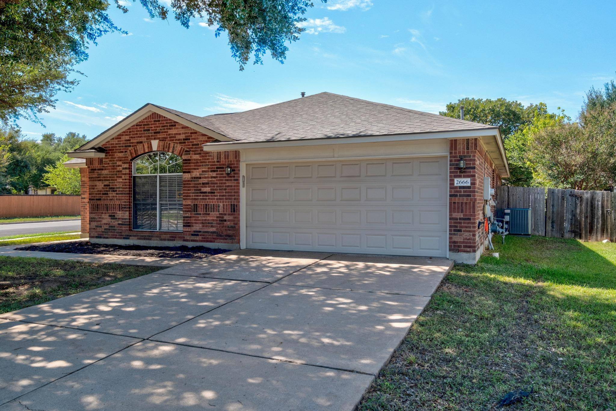 2666 Bradley LN, Round Rock, TX 78664