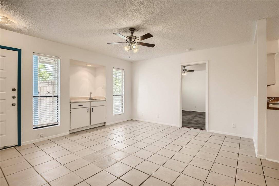 905 & 907 Chisholm CV, Round Rock, TX 78681