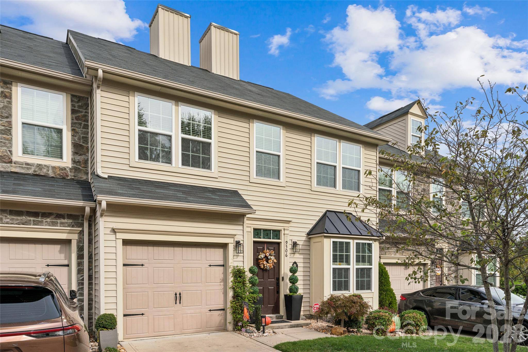 9506 Birkwood CT, Charlotte, NC 28278