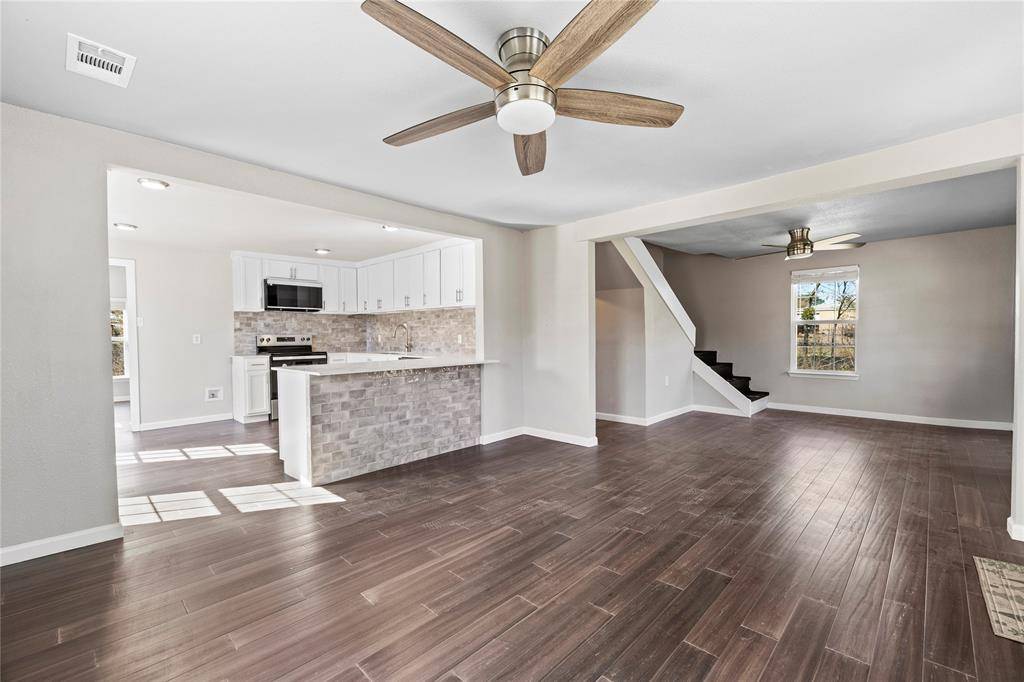 229 Orchard Street, Alba, TX 75410