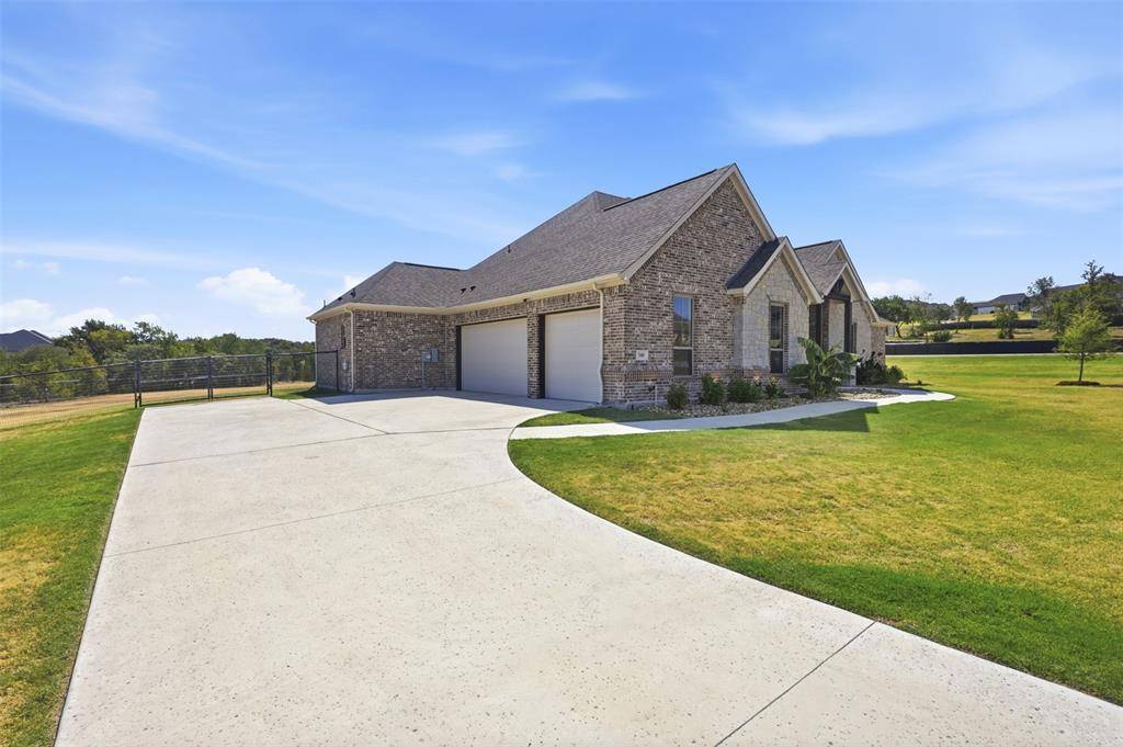 300 Spanish Oak Court, Weatherford, TX 76085