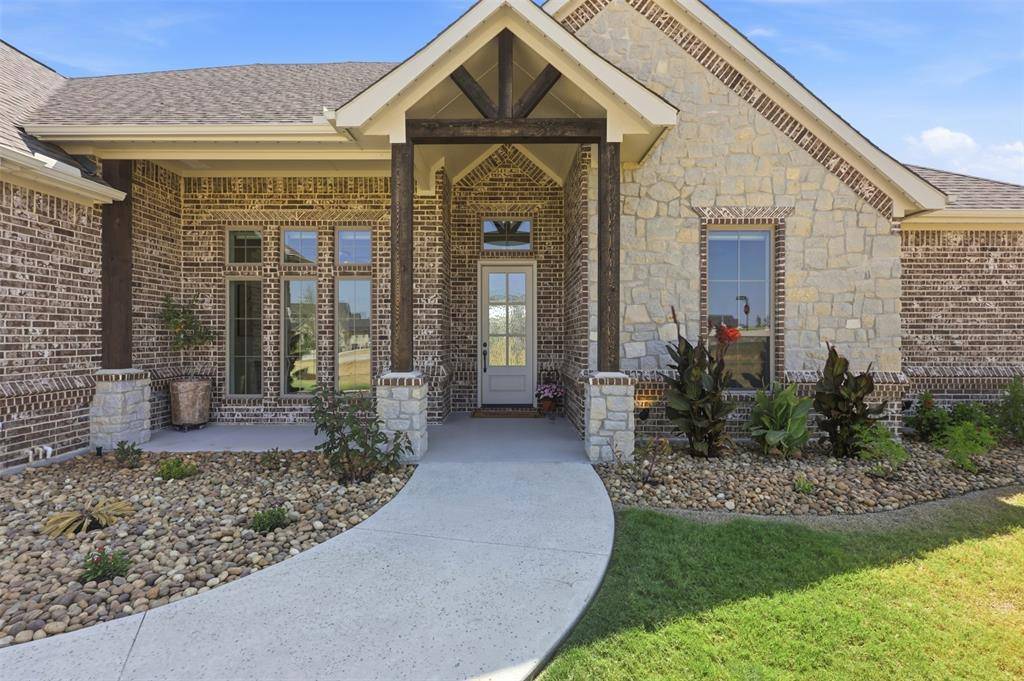 300 Spanish Oak Court, Weatherford, TX 76085