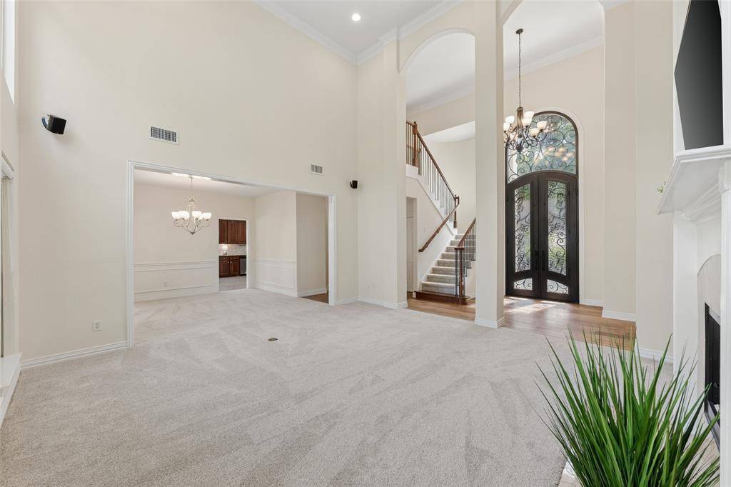 1825 Spinnaker Lane, Azle, TX 76020