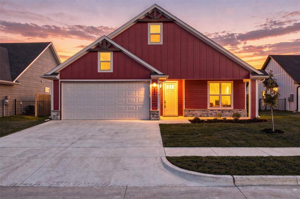 804 Lavender Court, Tolar, TX 76476