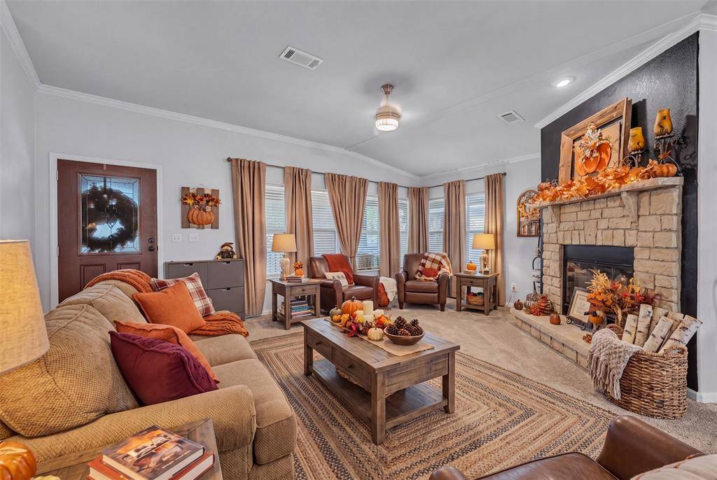 2421 N County Road 810, Alvarado, TX 76009