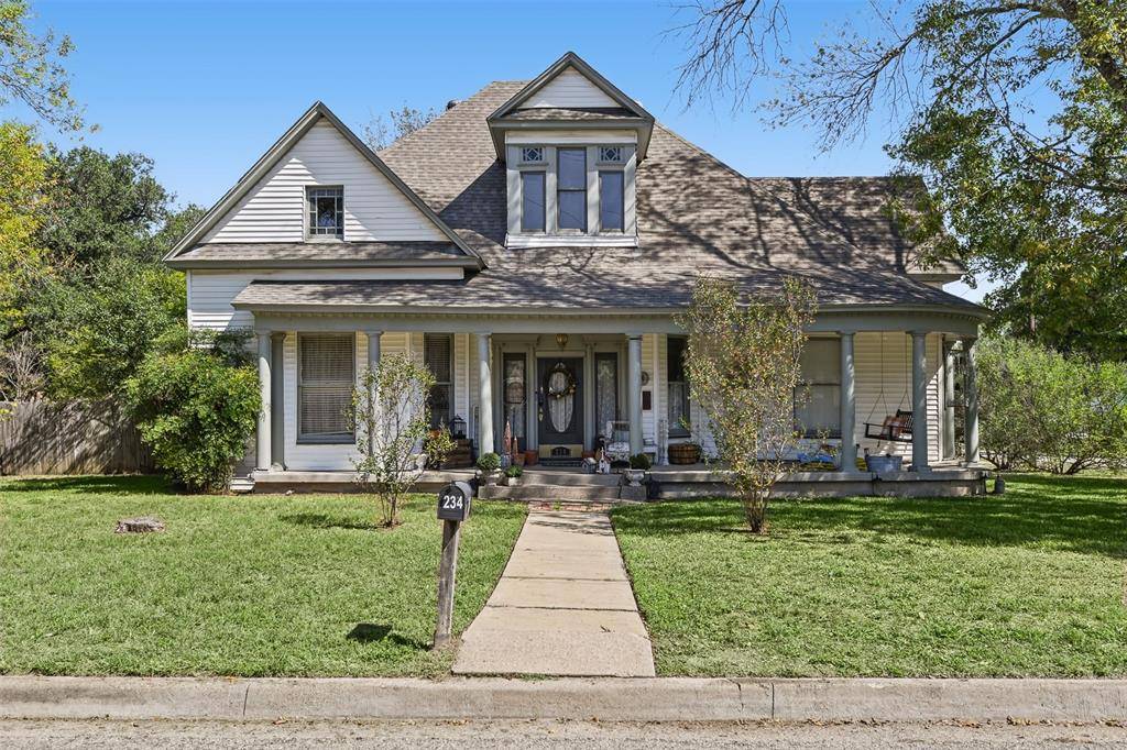 234 S Ward Street, Italy, TX 76651