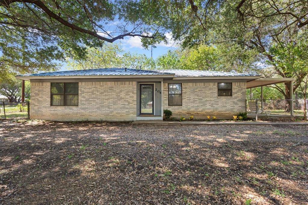 204 Ausborn Street, Bruceville Eddy, TX 76524