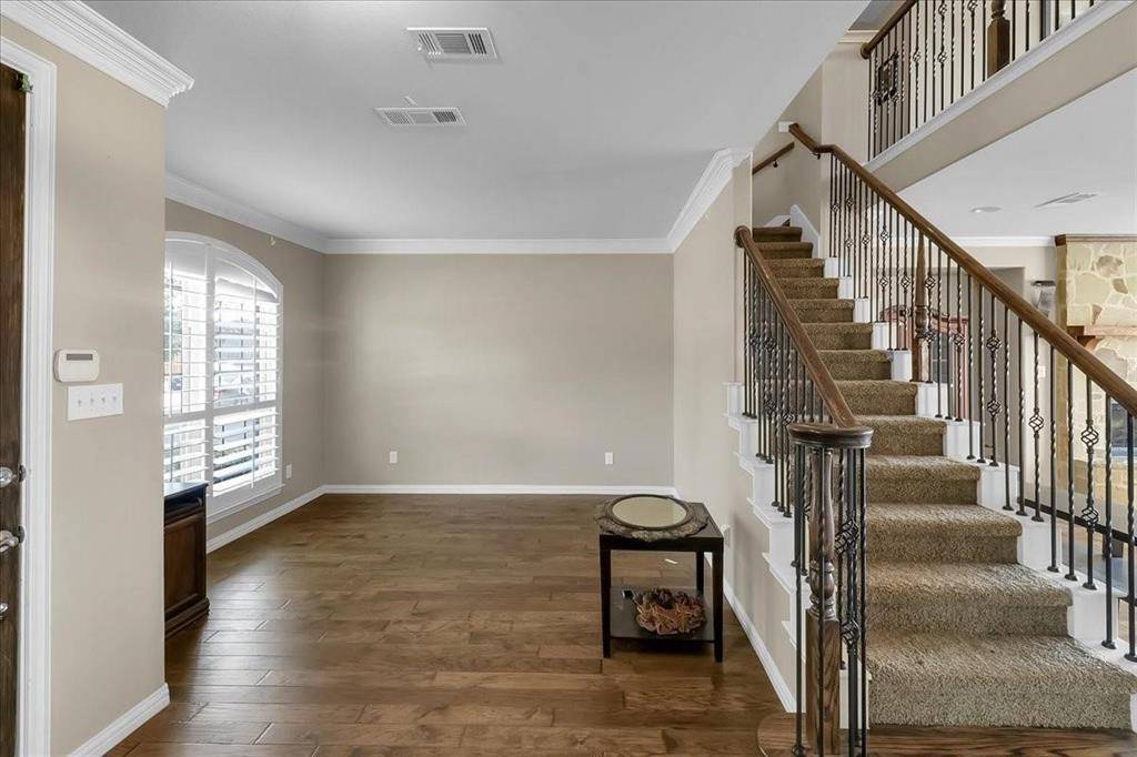 7306 Waterbury Drive, Rowlett, TX 75089