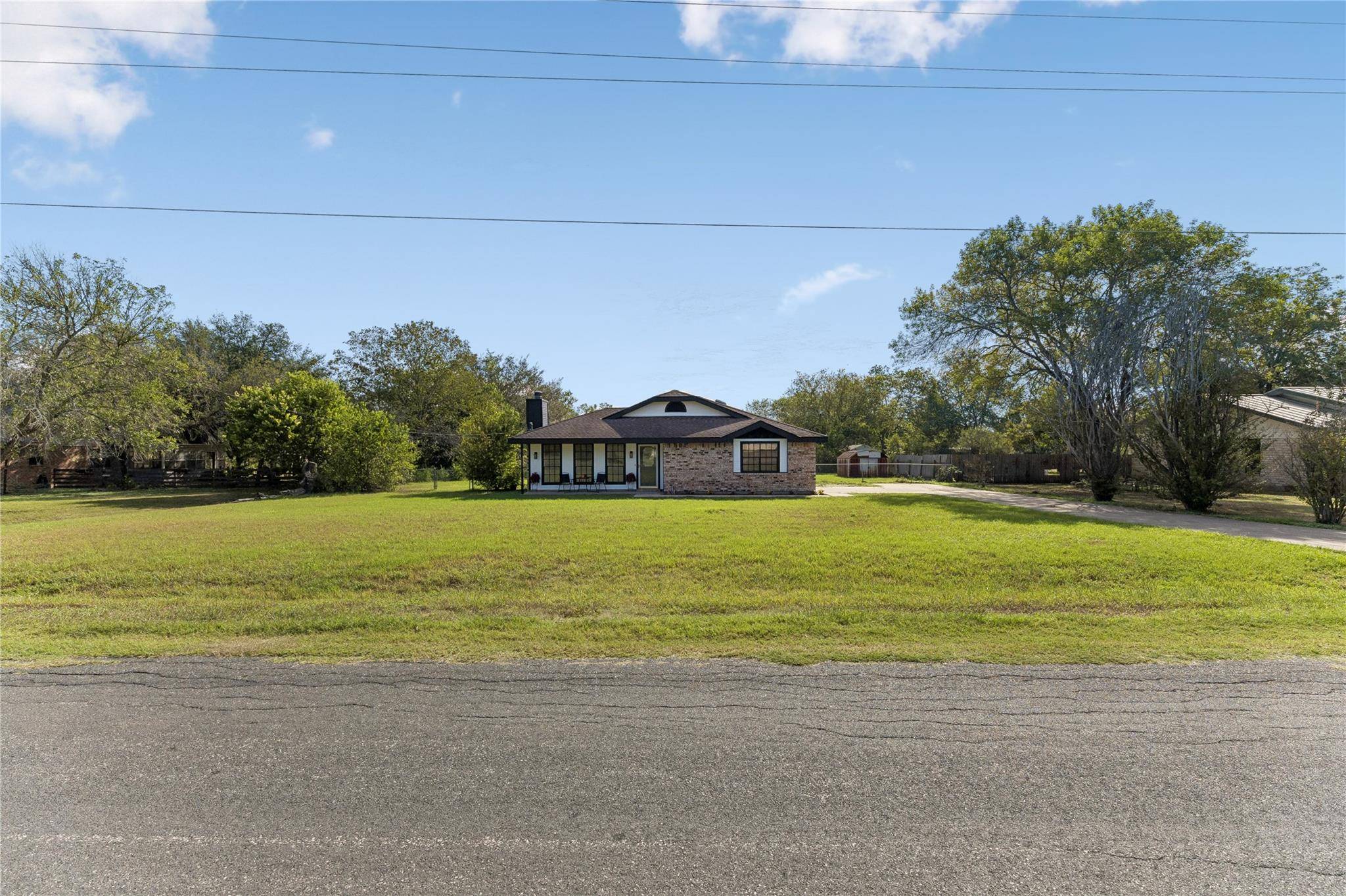 12609 Scissortail DR, Manchaca, TX 78652