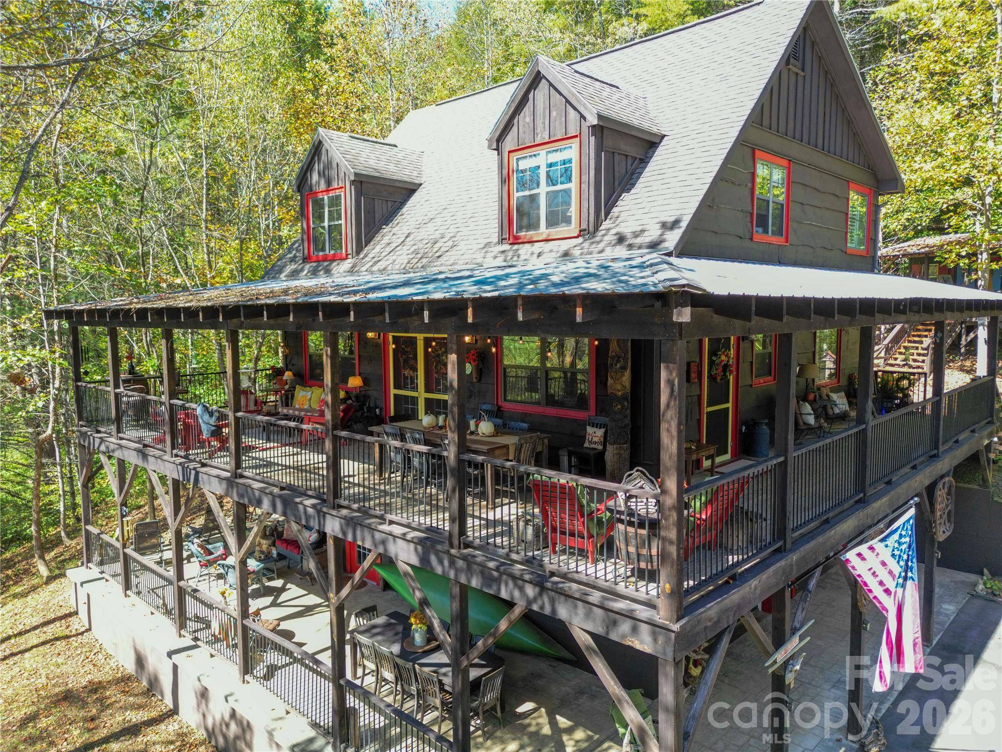 111 Elkhound RD, Waynesville, NC 28785
