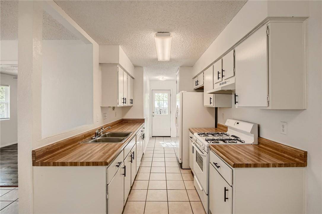 905 Chisholm CV, Round Rock, TX 78681