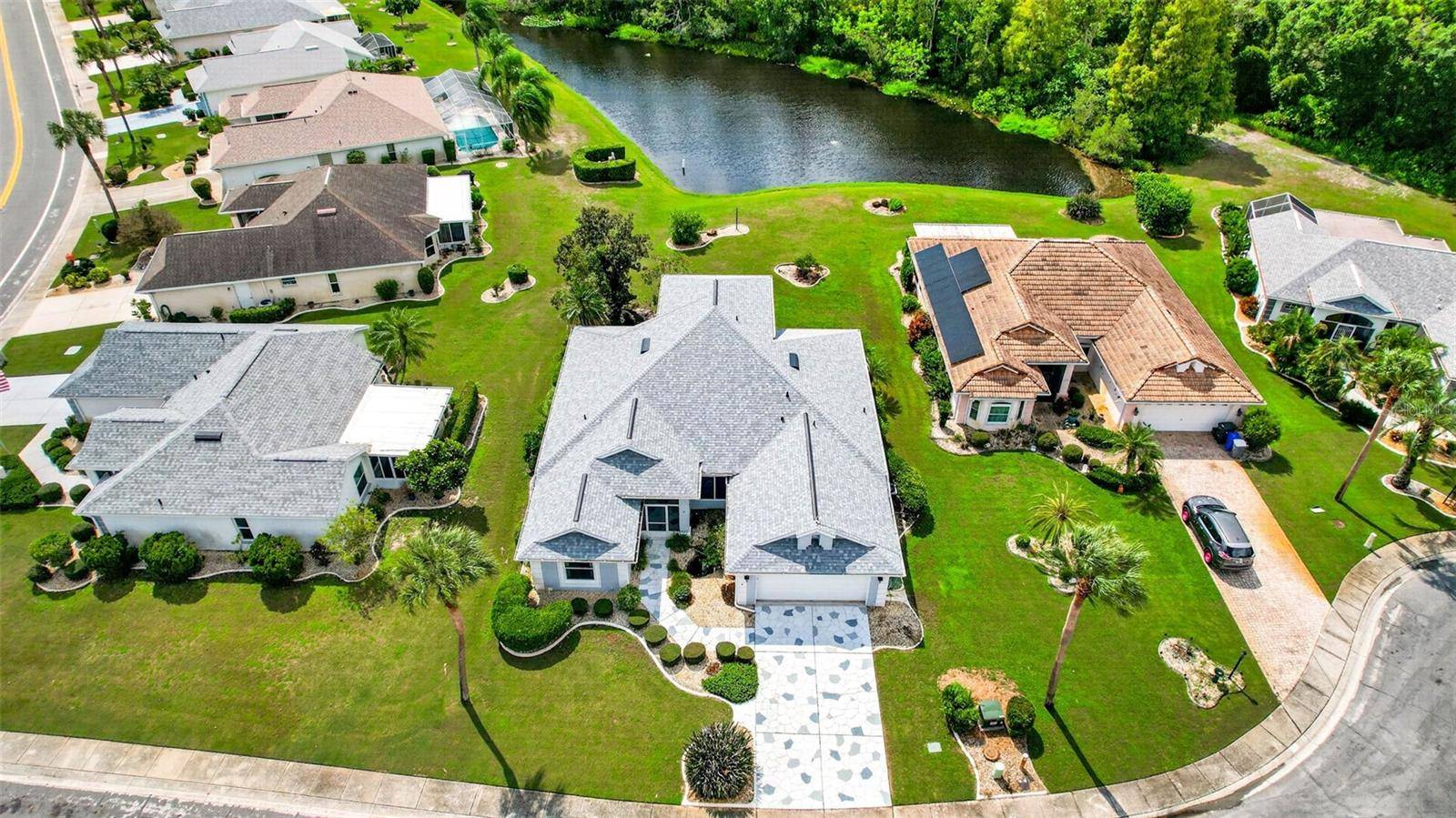 1704 TREMONT CT, Sun City Center, FL 33573