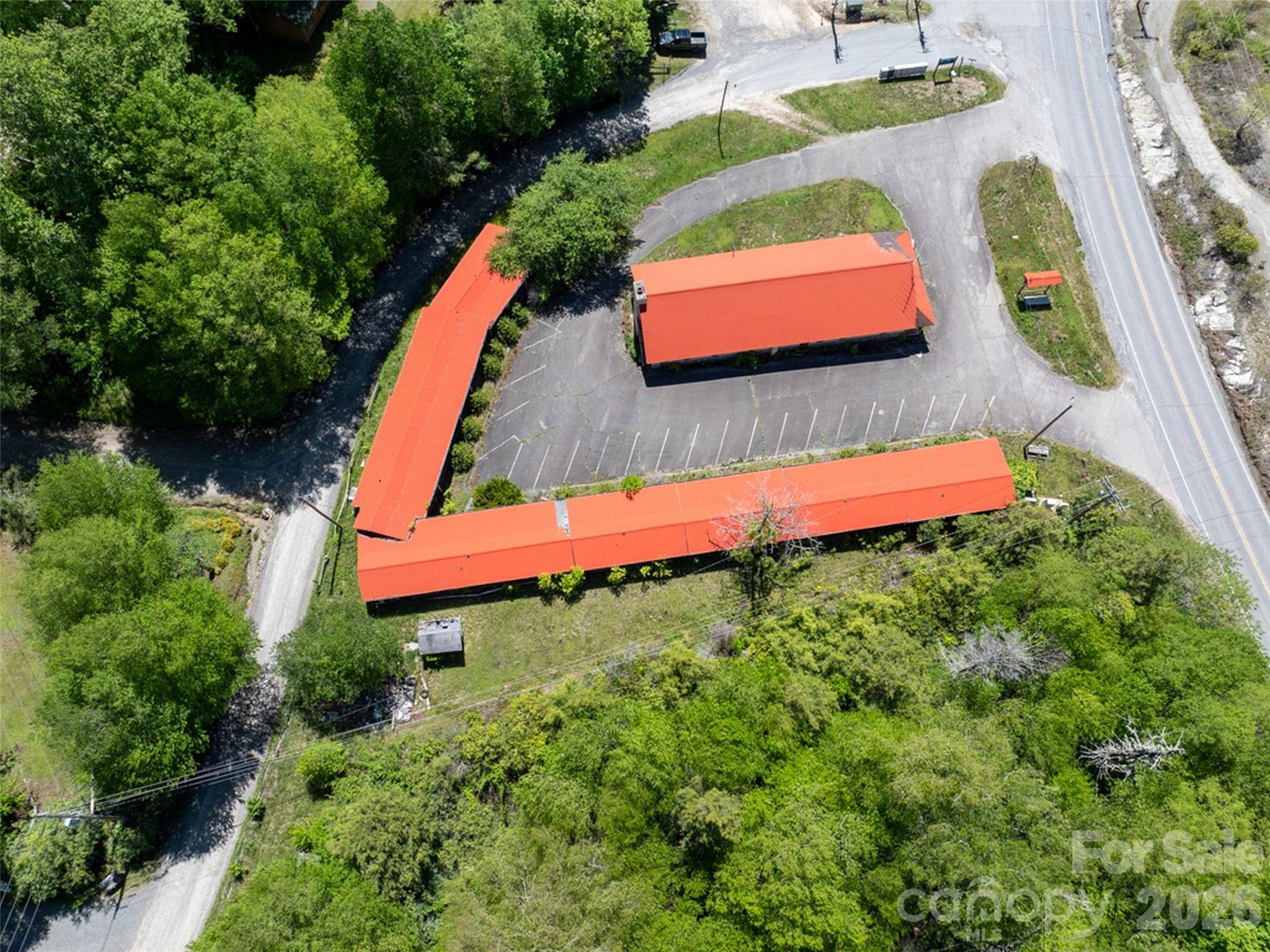 11242 US 19 HWY, Maggie Valley, NC 28751