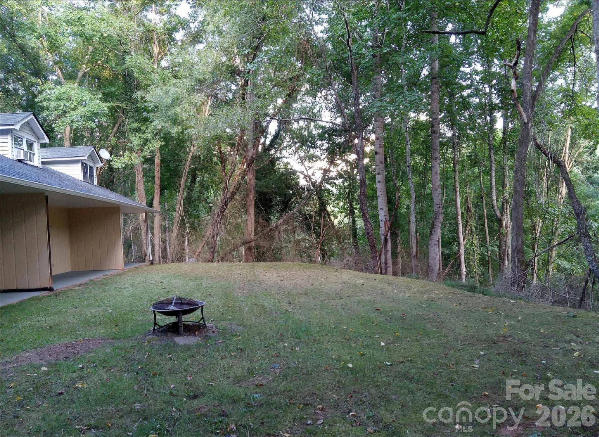 487 N Country Club DR, Cullowhee, NC 28723