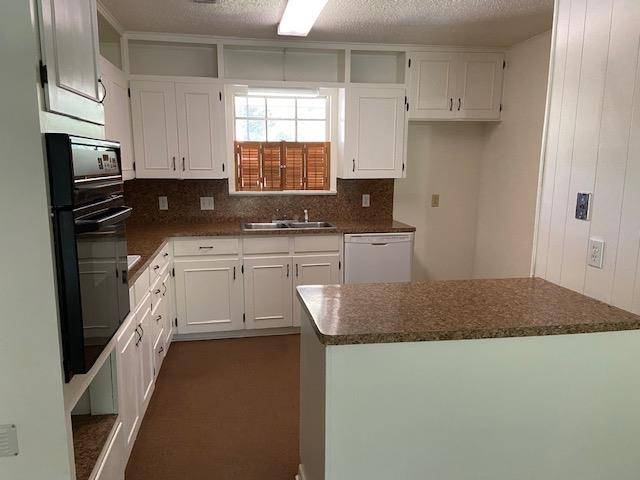 806 Merritt DR, Lockhart, TX 78644