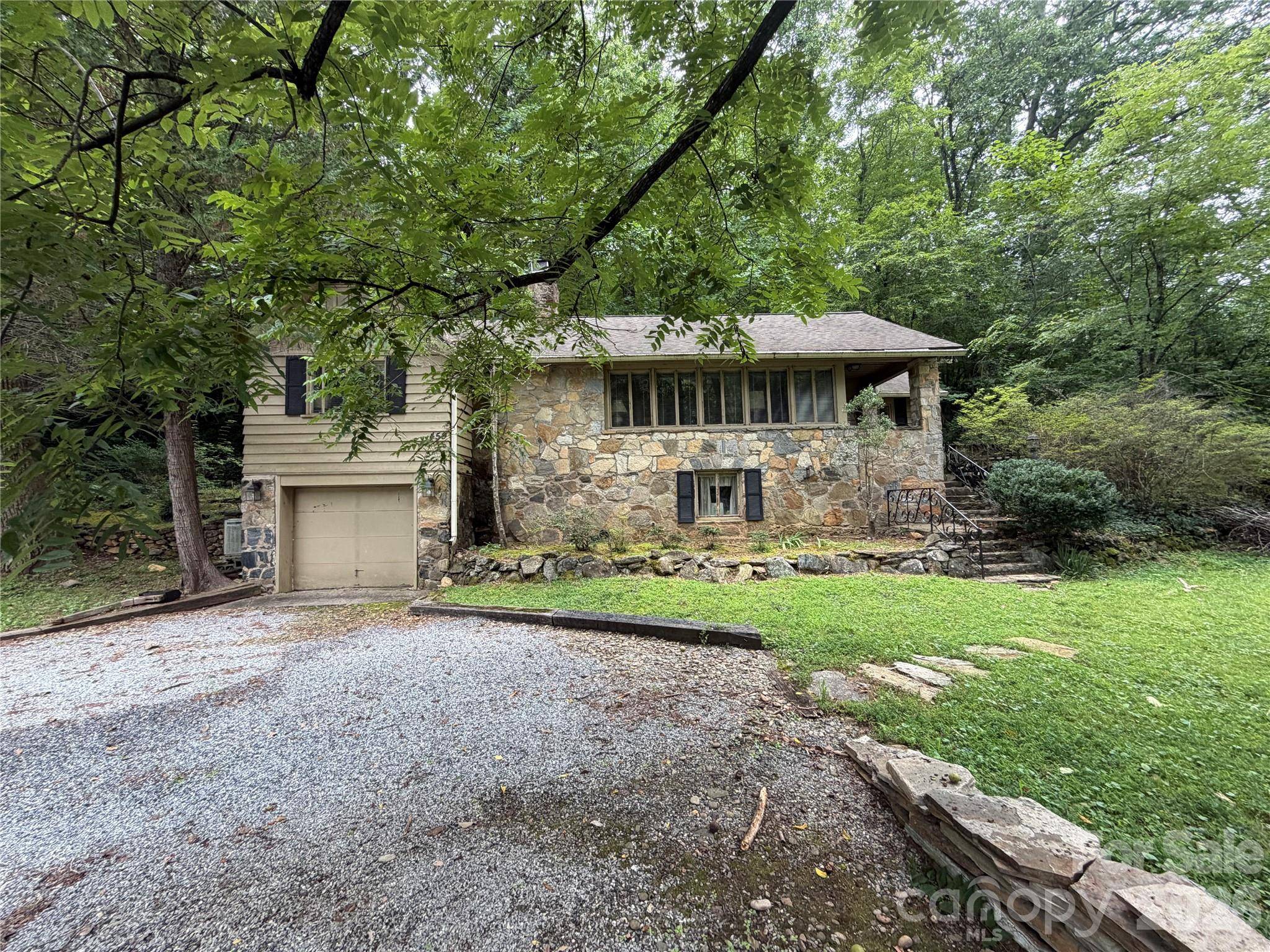 459 Warrior DR, Tryon, NC 28782