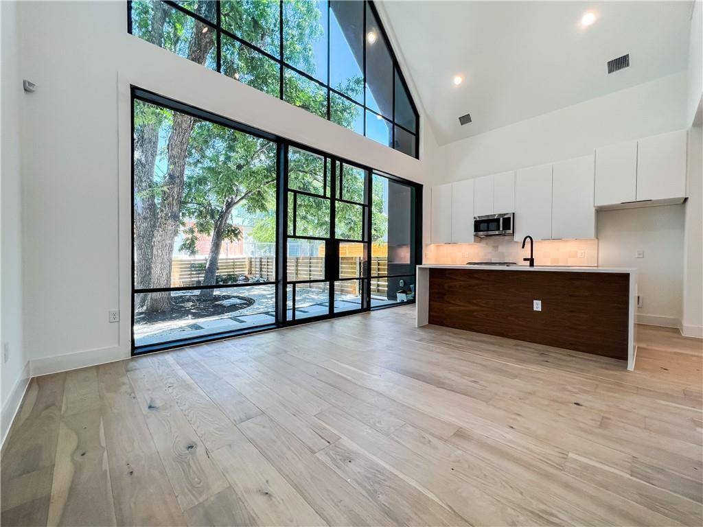 2604 Oaklawn Ave #2, Austin, TX 78722