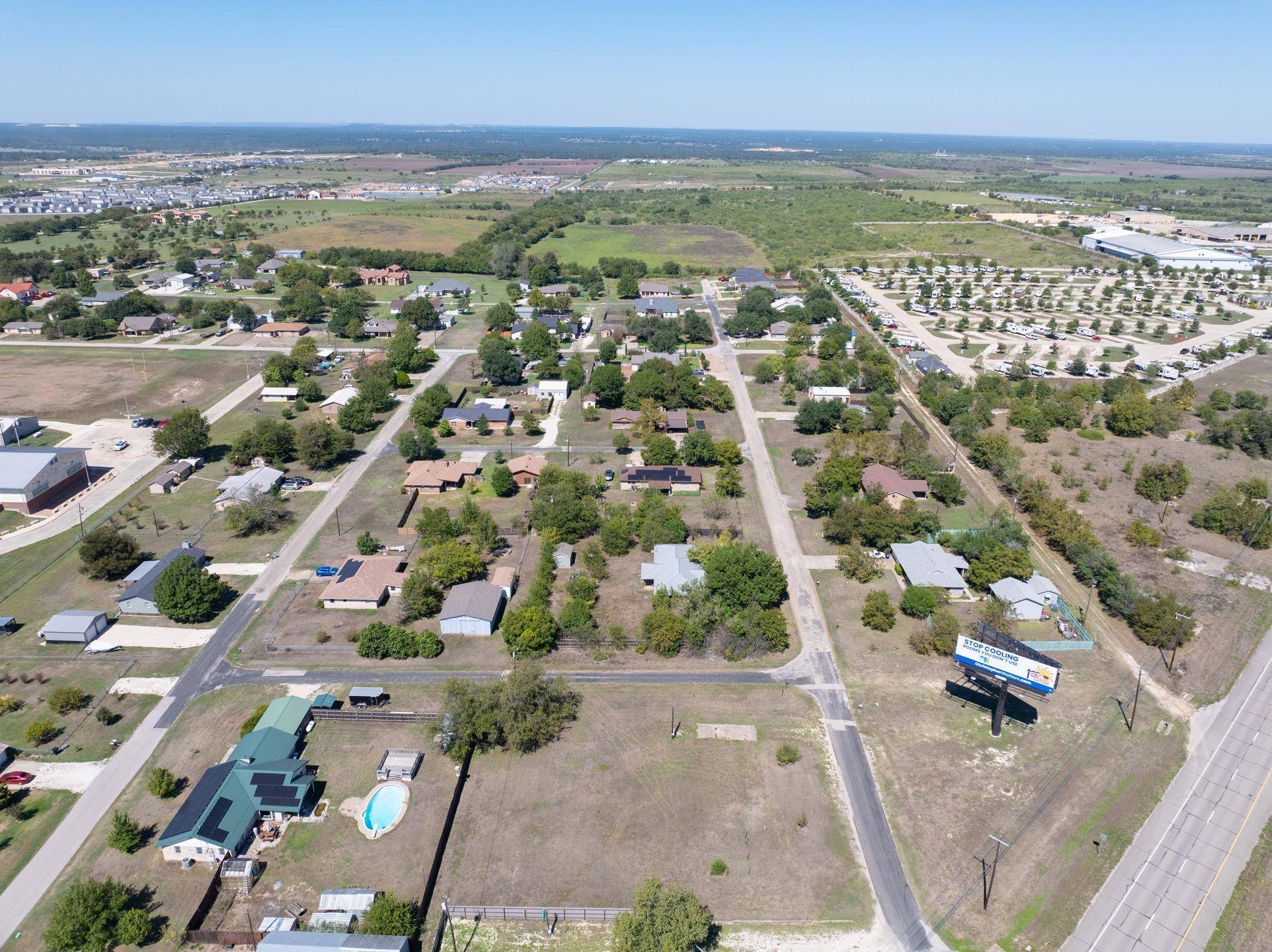 111 N 9th ST, Jarrell, TX 76537