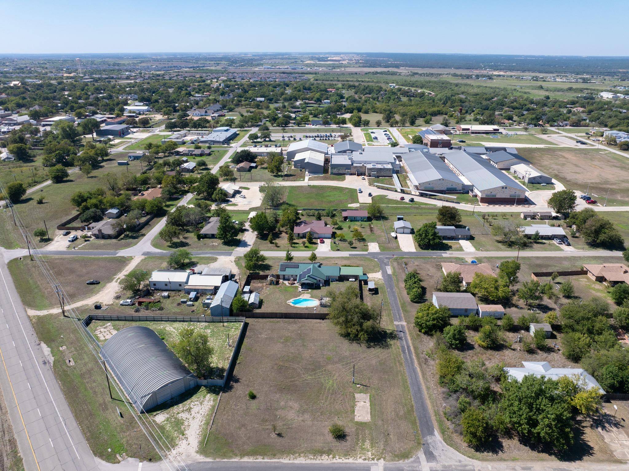 111 N 9th ST, Jarrell, TX 76537