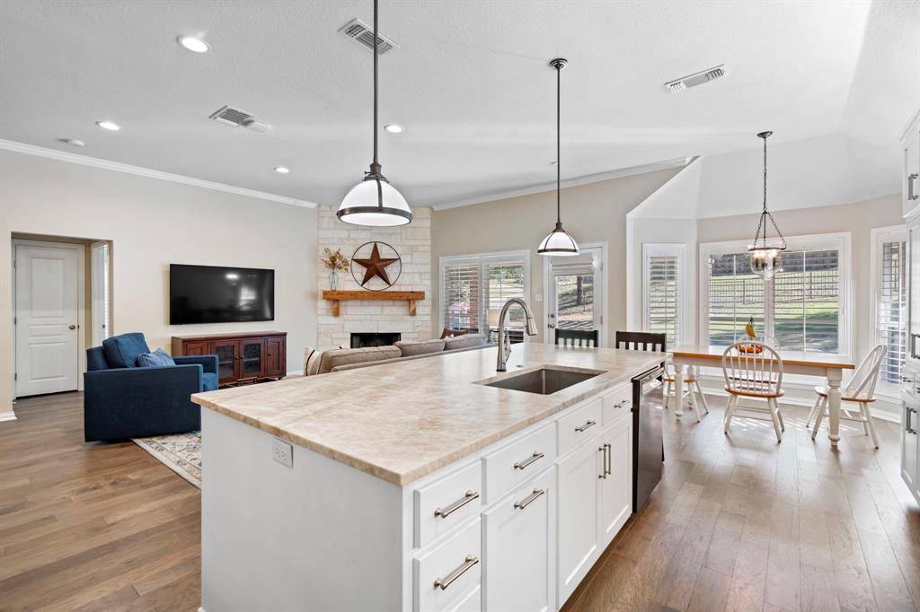11701 Cambria Court, Fort Worth, TX 76008