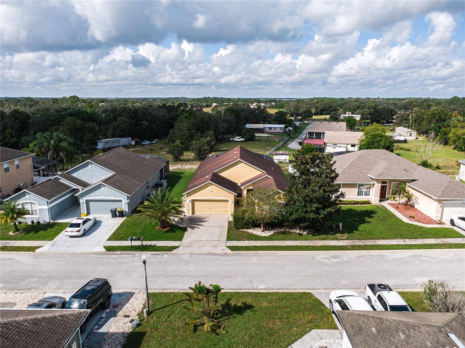 253 WILDFLOWER RD, Davenport, FL 33837