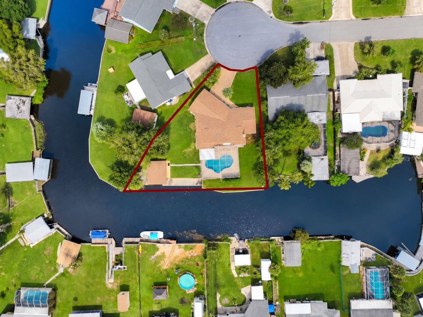 1627 CANAL CT, Tavares, FL 32778