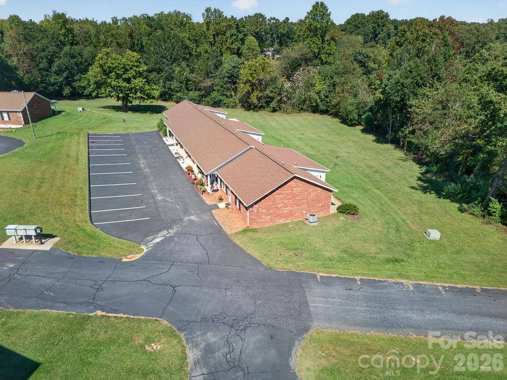 122 24th ST NW, Hickory, NC 28601
