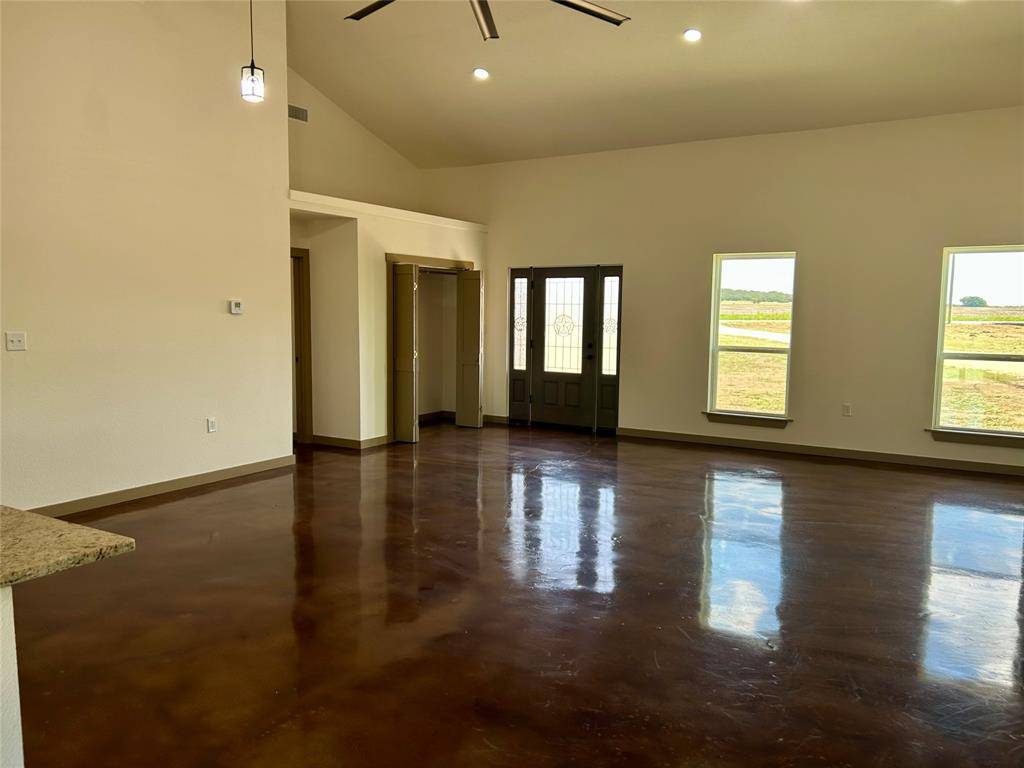231 Hcr 1206, Blum, TX 76627