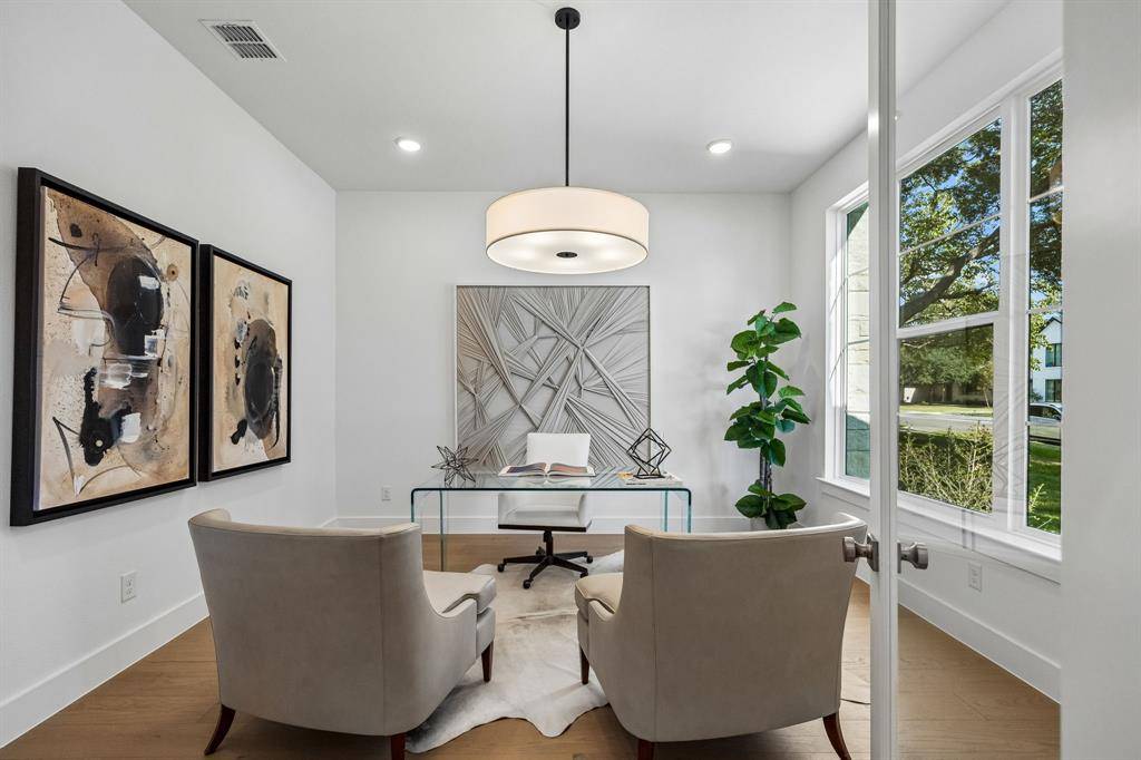 3571 Waldorf Drive, Dallas, TX 75229