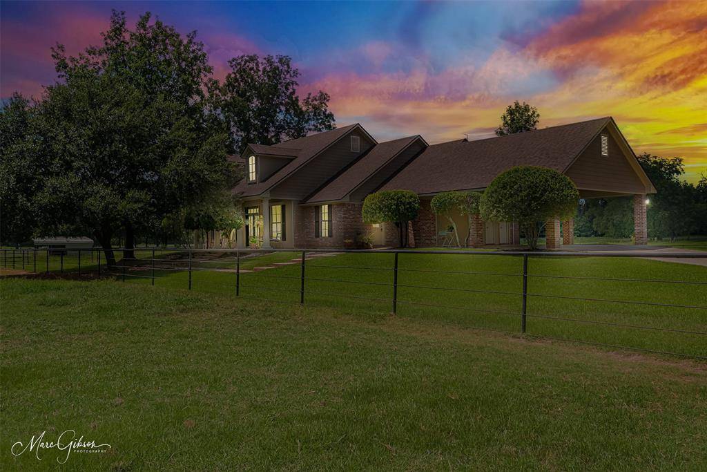 2675 Swan Lake Road, Bossier City, LA 71111