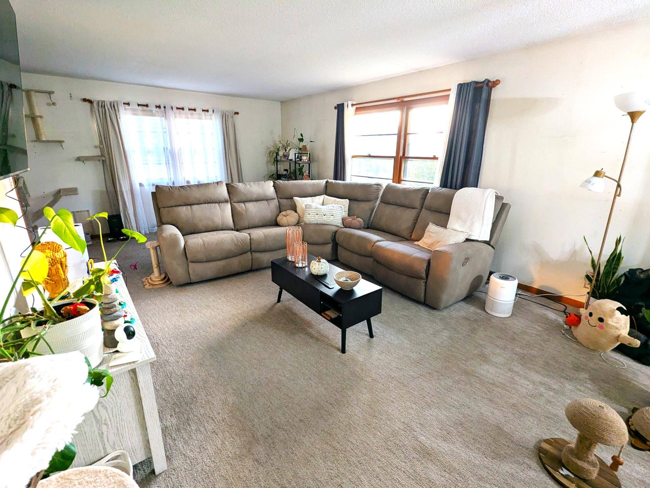 3205 Cliffside DR, La Crosse, WI 54601