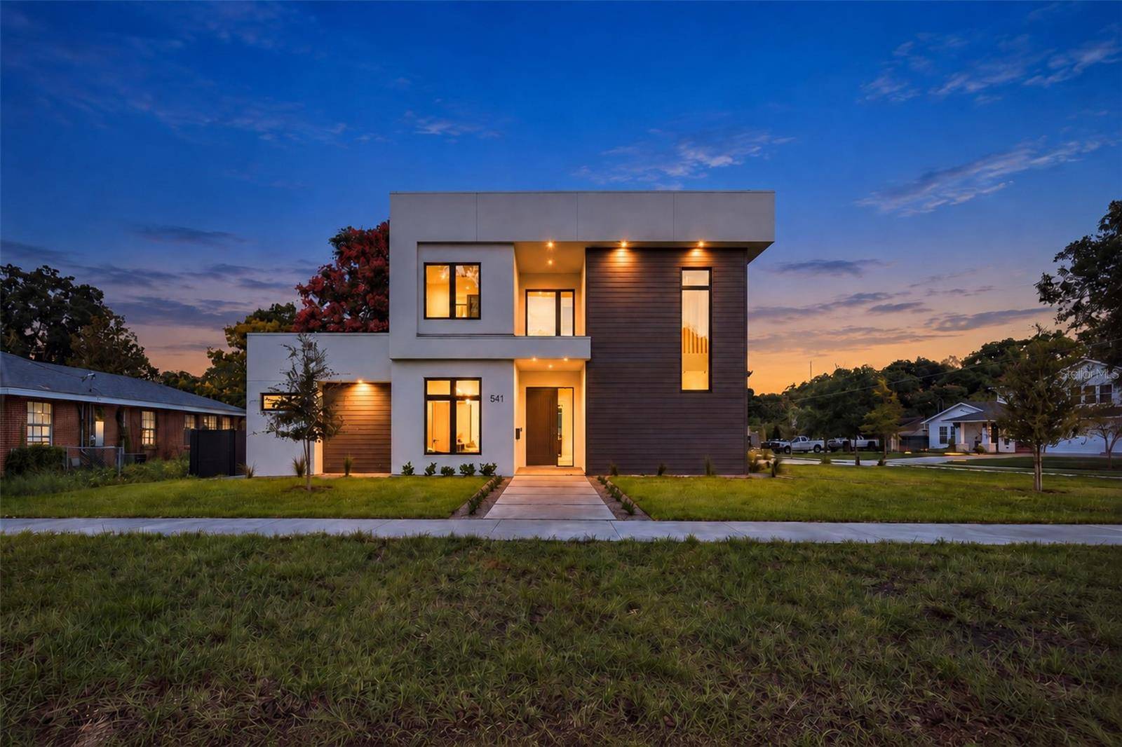 541 BUCKMINSTER CIR, Orlando, FL 32803
