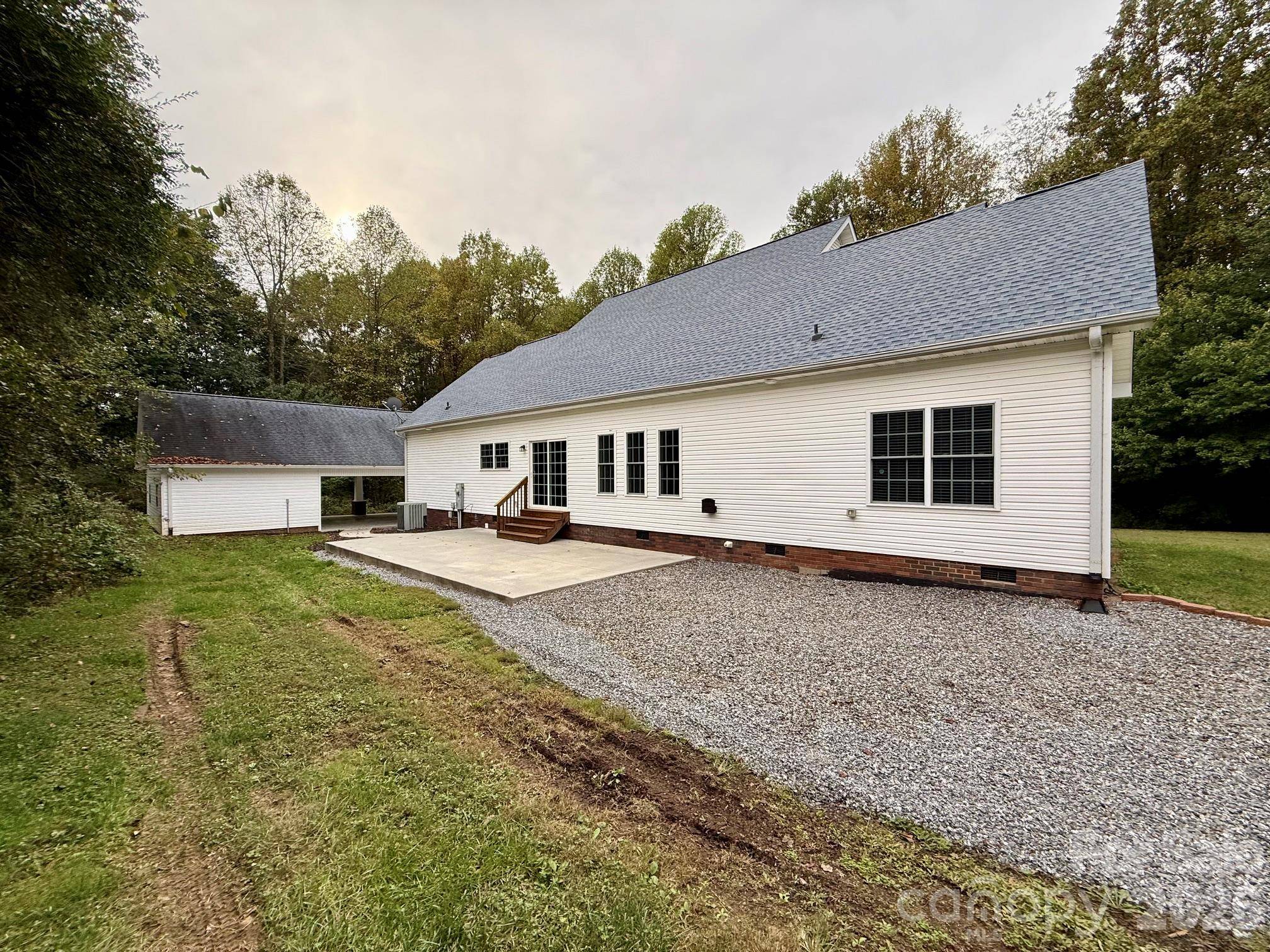 151 Robertson DR, Taylorsville, NC 28681