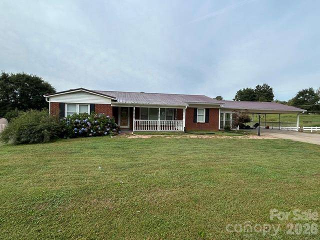 292 Old Henrietta RD, Forest City, NC 28043