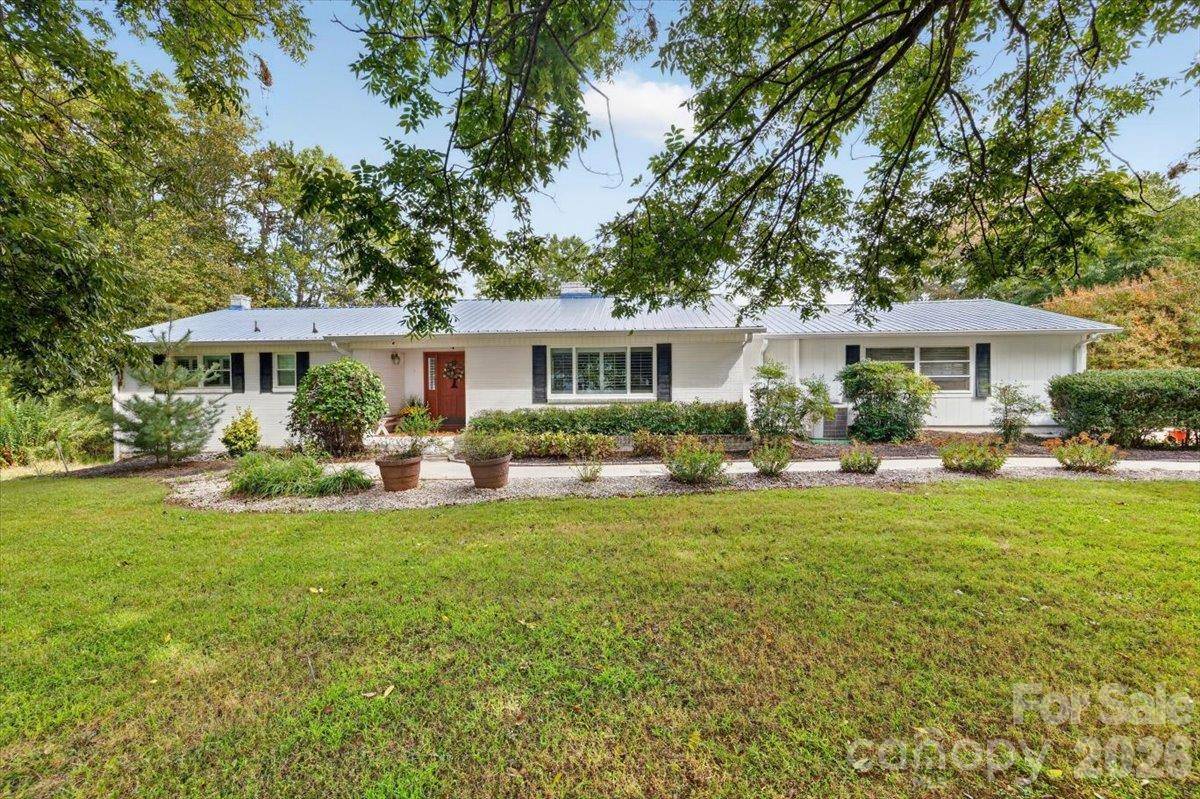 2086 Old Mountain RD, Statesville, NC 28625