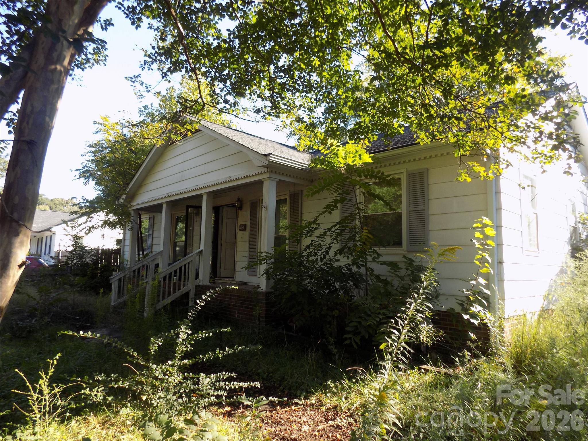 163 Downey Lake RD, Dallas, NC 28034
