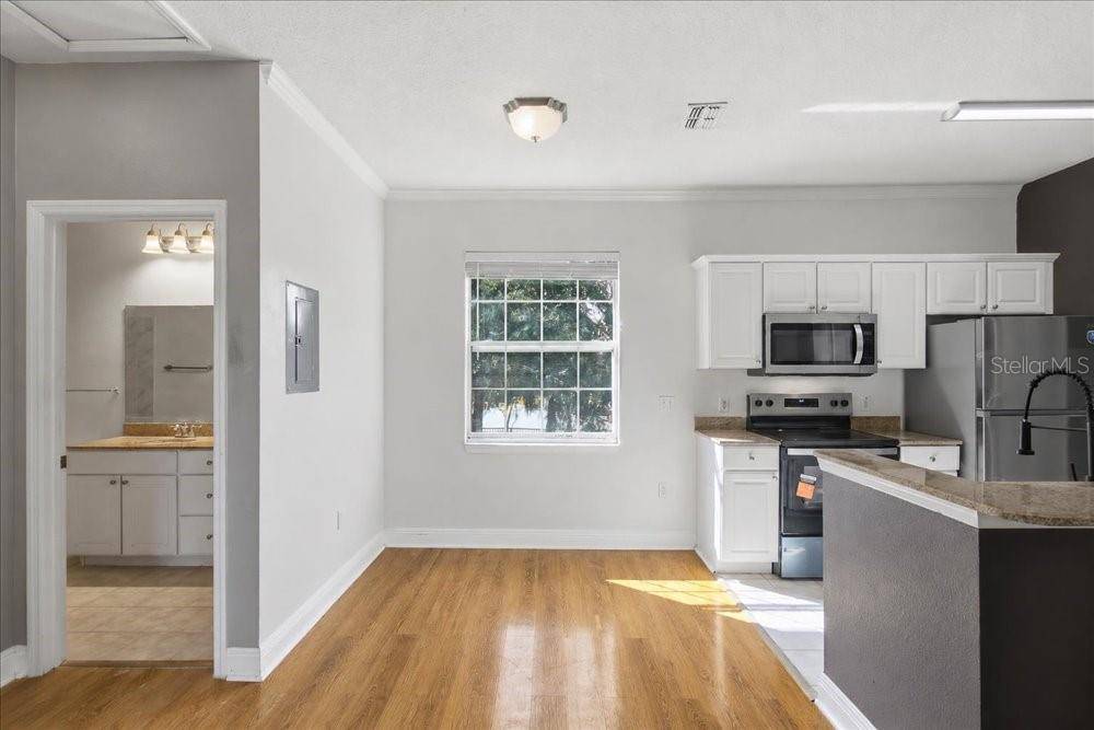 341 SOUTHERN PECAN CIR #202, Winter Garden, FL 34787
