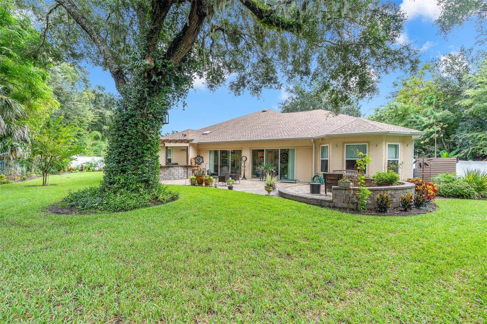 3384 COUNTRY MANOR DR, South Daytona, FL 32119