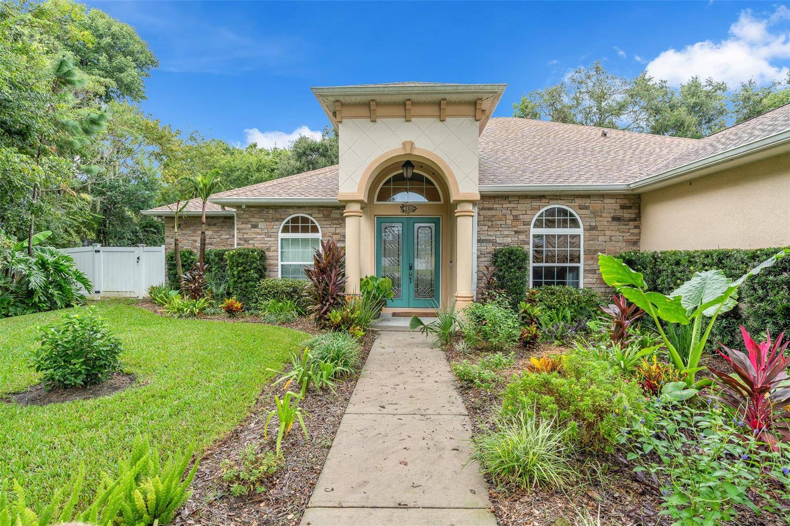 3384 COUNTRY MANOR DR, South Daytona, FL 32119